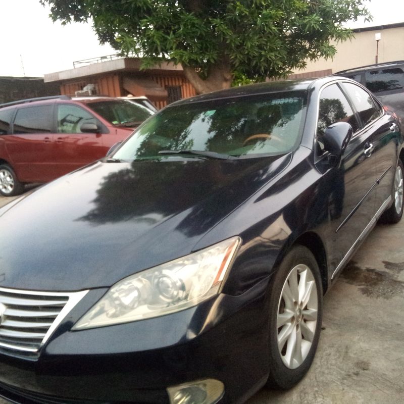 Main image of 2011 Lexus ES